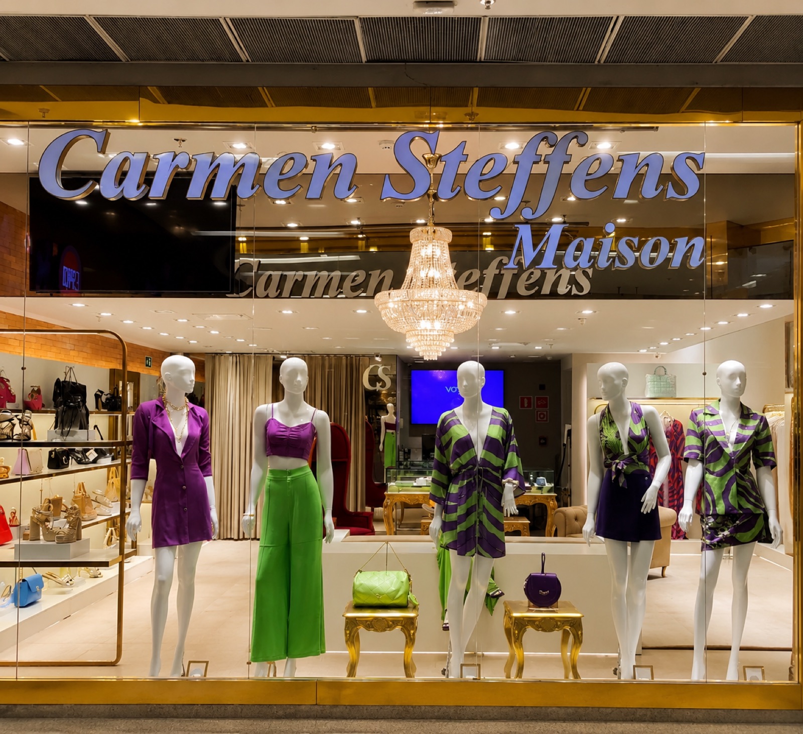 Loja Carmen Steffens entregue pela Nista